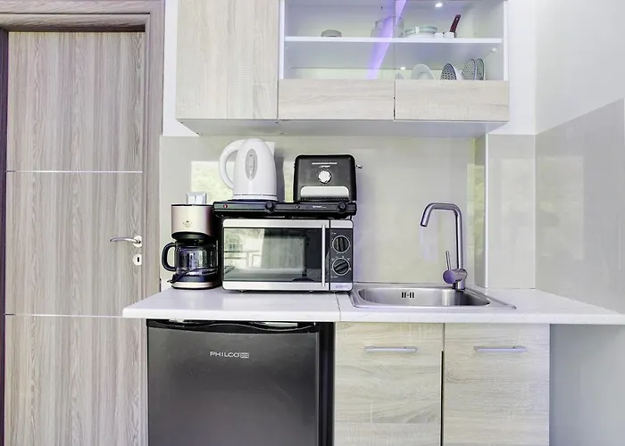 Dionysia S5 Apartman Alikanász